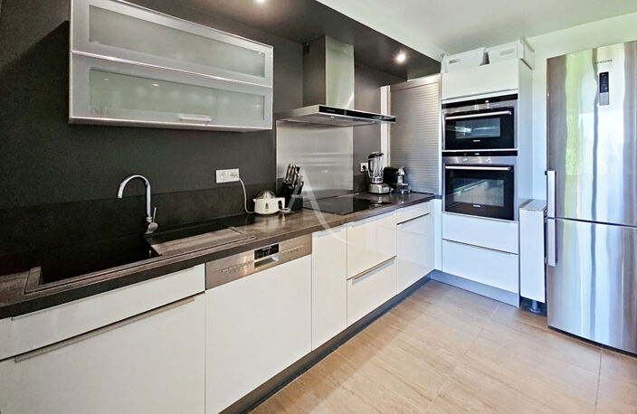 CARQUEIRANNE, T4 duplex dernier étage de 131.73 m² en surface utile — photo 3