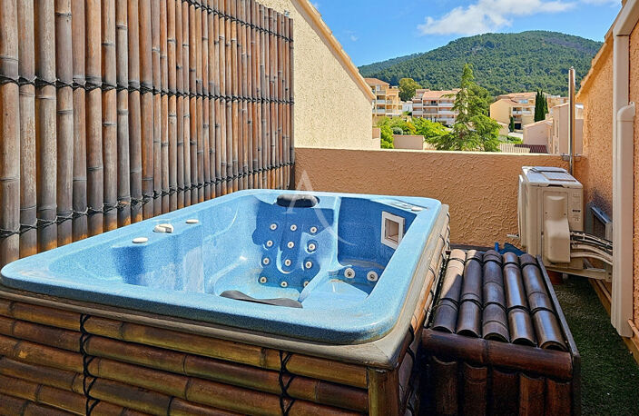 CARQUEIRANNE, T4 duplex dernier étage de 131.73 m² en surface utile — photo 4