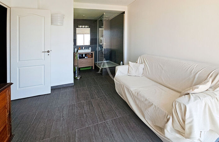 CARQUEIRANNE, T4 duplex dernier étage de 131.73 m² en surface utile — photo 5