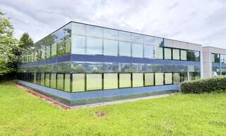 Bureau 4 Pièces 135 m² à vendre à Archamps (74160)