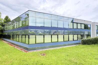 Bureau 4 pièces 260000 €