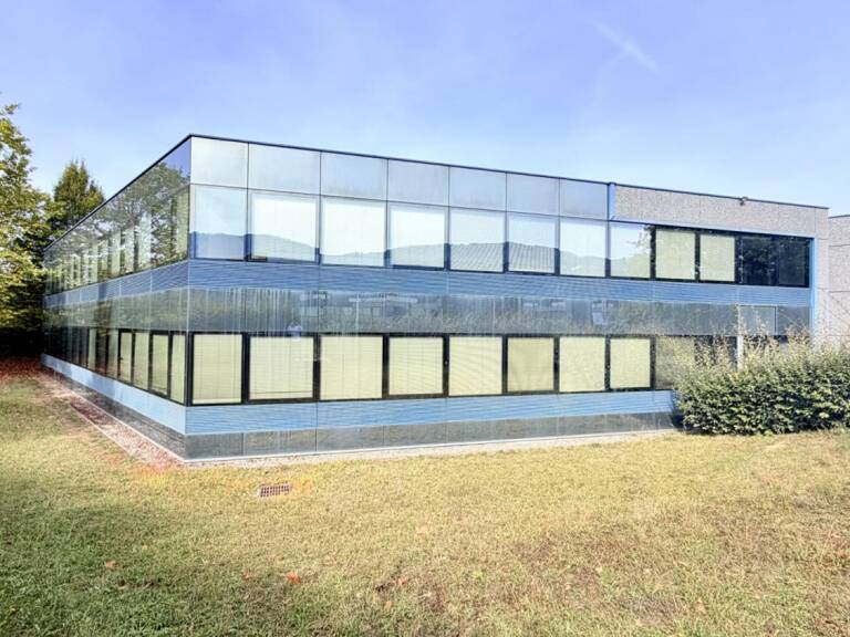 EXCLUSIVITE Archamps Ensemble de 4 bureaux (2 loués et 2 libres) — photo 1