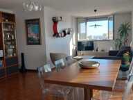 T3/T4 TRAVERSANT DE 87 M²  ALLÉE DES PINS– VUE PANORAMIQUE MER ET COLLINES – GRAND BALCON – CAVE — photo 3