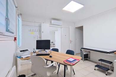 Commerce 3 pièces 1350 €