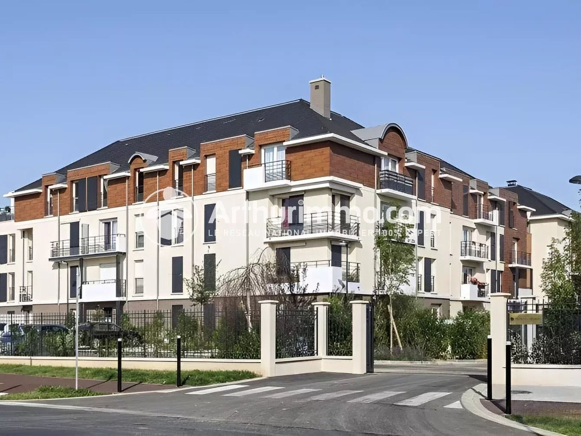 Appartement 3 pièces 63 m² · à Saint-Pierre-du-Perray · 63 m² · 1 022 €