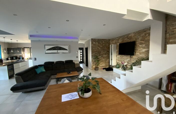 Vente Maison/villa 7 pièces — photo 3