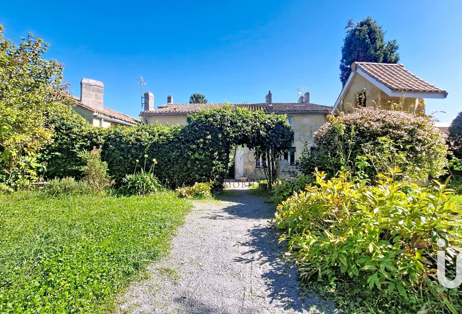 Vente Maison/villa 13 pièces — photo 1