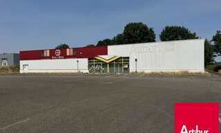 Commerce  600 m² à louer à Saint-Pierre-du-Mont (40280)
