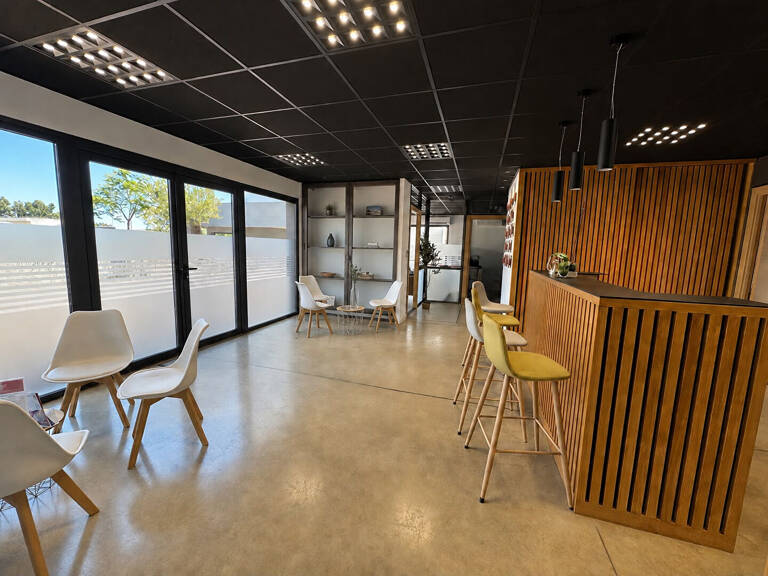 À VENDRE BUREAUX DE QUALITÉ À BASTIA SUD — photo 1