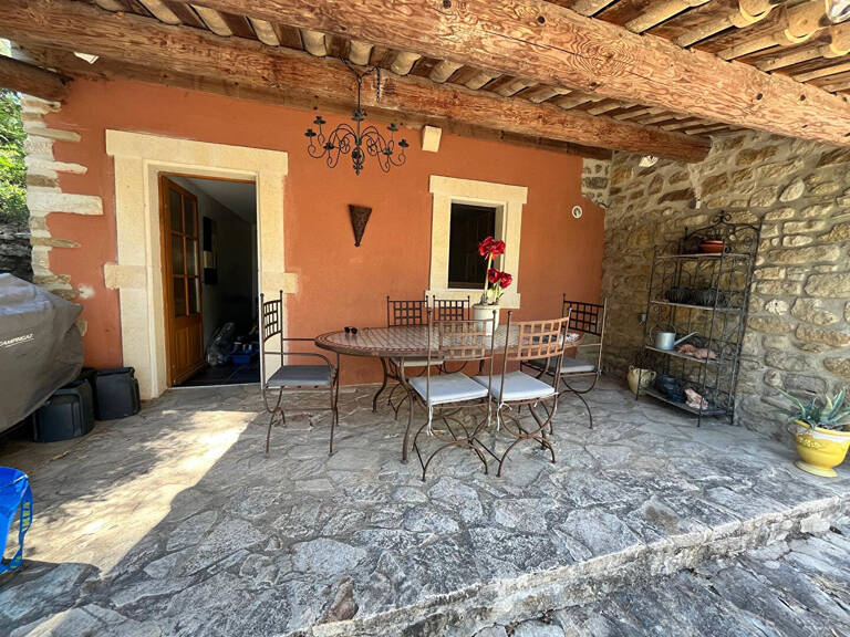 Mas avec piscine, 1 hectare de terrain et vue sur le village et proche commodités — photo 1