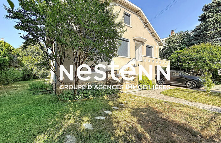 Grande Maison Familiale Individuelle avec 4 chambres Annexes sur grand Terrain - 69500 BRON — photo 3