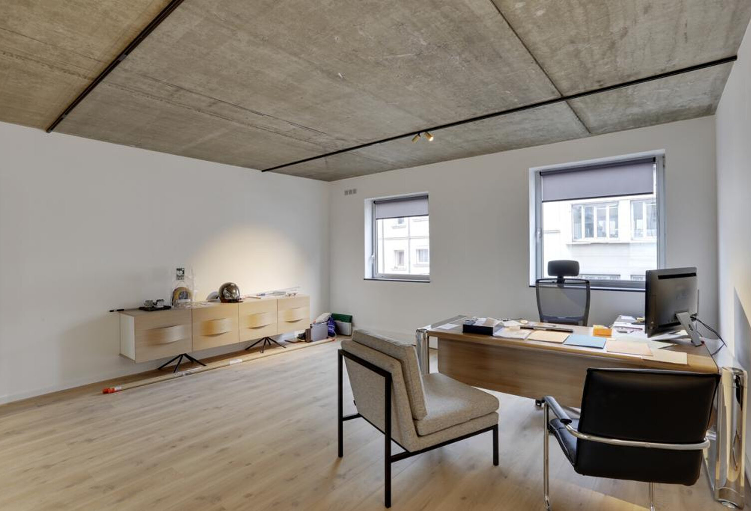 Bureaux indépendants de 520 m² avec terrasse au coeur de Puteaux - La Défense — photo 1