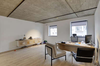 Bureau  2232360 €