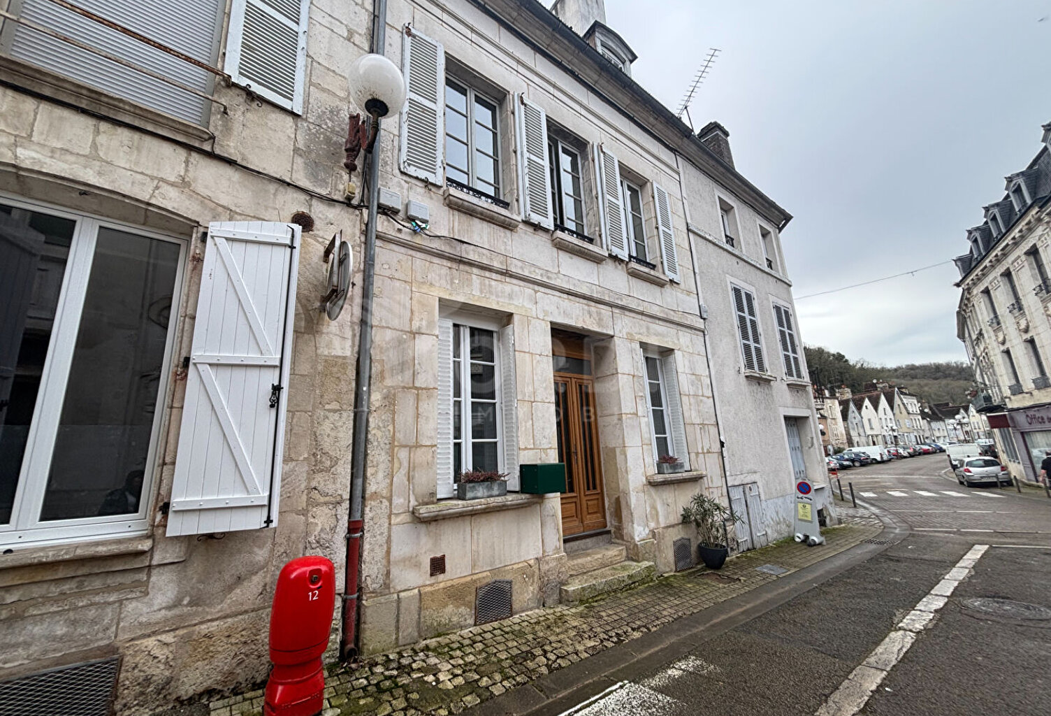 Immeuble + maison Tonnerre — photo 1