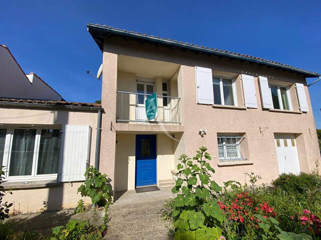 Maison 127m² - Style Années 60 avec Jardin - Proche Centre-Ville et Commodités — photo du bien