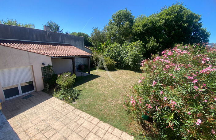 Maison 127m² - Style Années 60 avec Jardin - Proche Centre-Ville et Commodités — photo 3