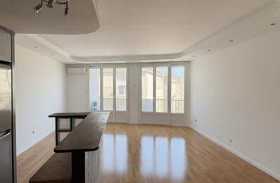 Appartement Sète  quartier théâtre 3 pièce(s) 70 m2 traversant avec grand balcon et ascenseur — photo du bien
