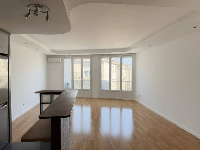 Appartement Sète  quartier théâtre 3 pièce(s) 70 m2 traversant avec grand balcon et ascenseur — photo 1