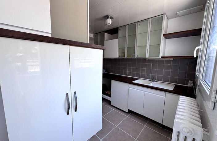 APPARTEMENT 65 M2 avec balcon  + Cave à Sète — photo 5