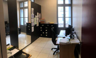 Bureau  233 m² à louer à Sète (34200)