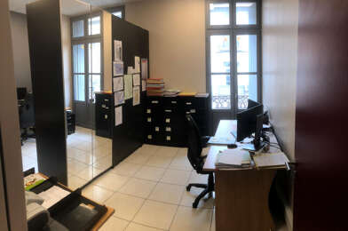 Bureau  2260 €