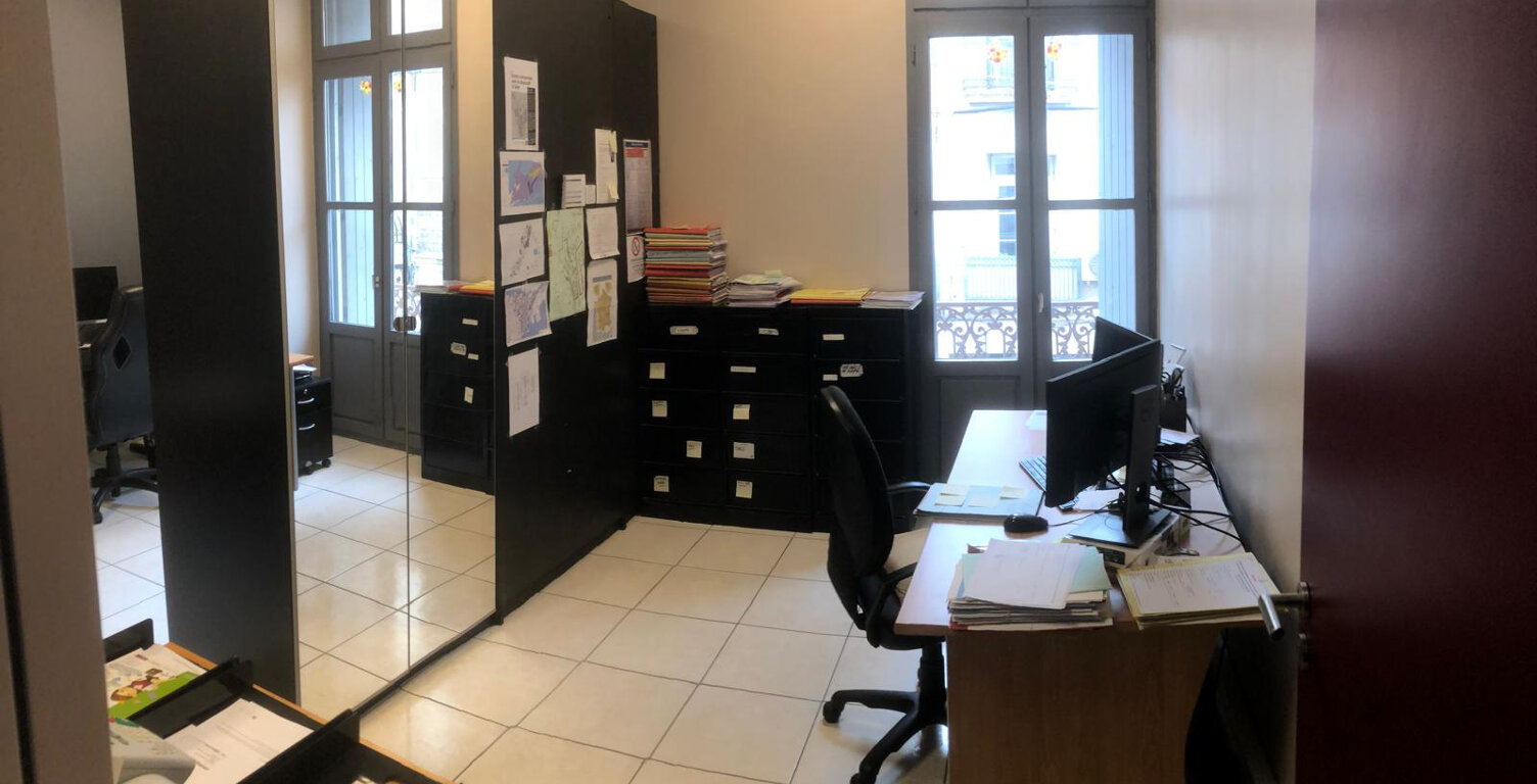 BUREAUX À LOUER EN HYPER CENTRE SÈTE 233M2 acsenceur — photo 1