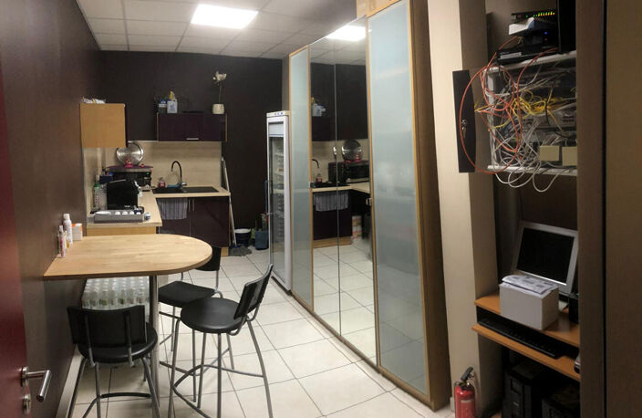 BUREAUX À LOUER EN HYPER CENTRE SÈTE 233M2 acsenceur — photo 3