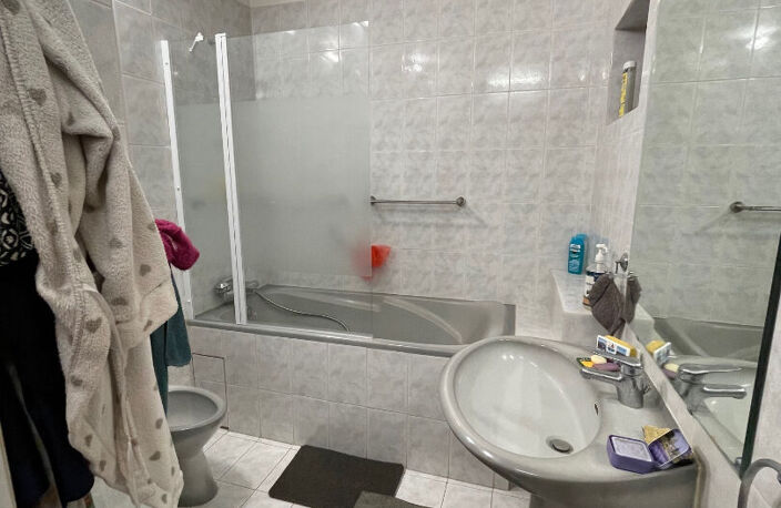 Maison Frontignan 6 pièces 122.2 m2 avec garage et chambre en RDC — photo 4