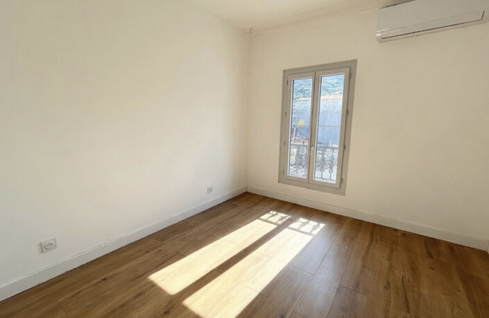 Appartement Sete 3 pièce(s) 73 m2  COEUR DE VILLE avec balcon — photo 5