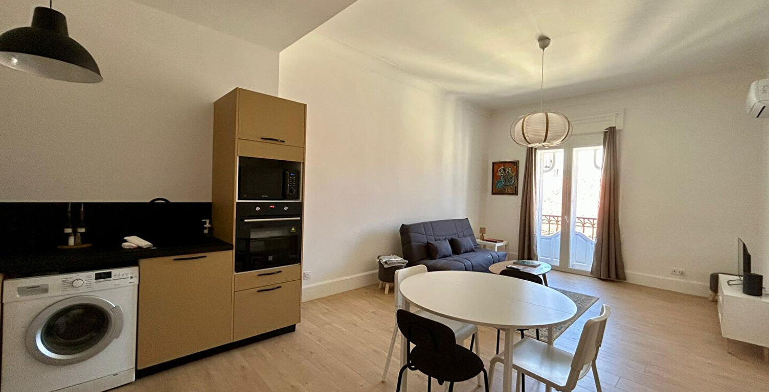 Appartement Sete 2 pièce(s) 52.86 m2 COEUR DE VILLE- ASCENSEUR — photo 1