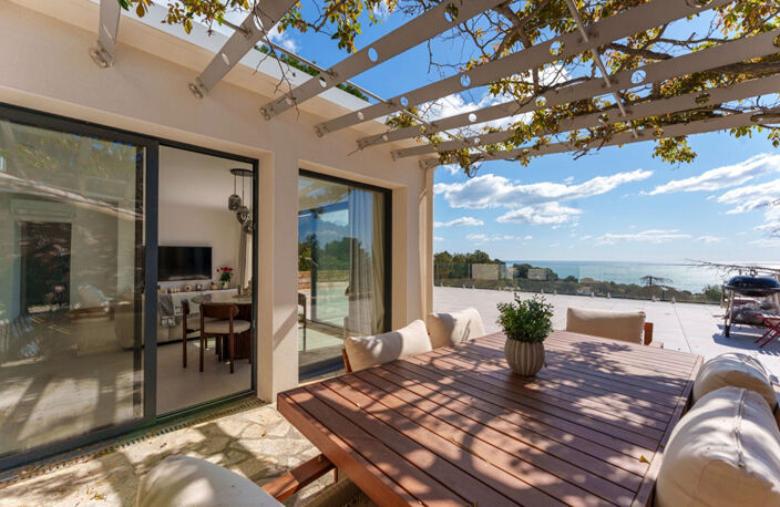 Appartement  entièrement rénové  à Sète sur le mont Saint Clair côté Sud avec vue Mer, terrasse 110 m2 et garage — photo 4