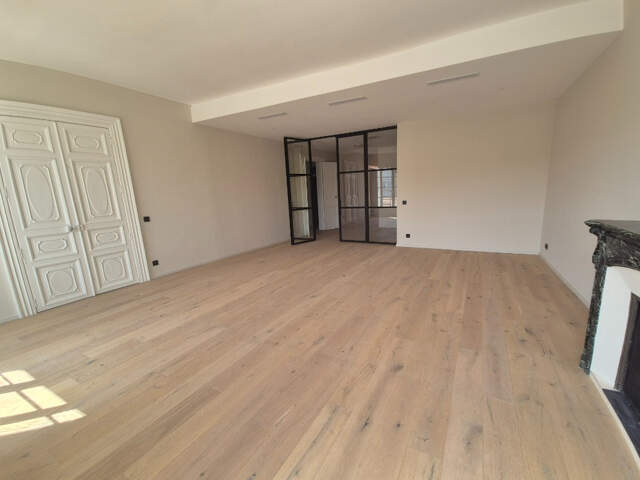 Appartement SETE 3 pièce(s) 139 m2 Centre ville de Sète sur quai avec terrasse — photo du bien