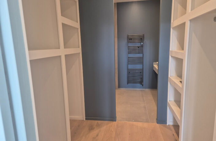 Appartement SETE 3 pièce(s) 139 m2 Centre ville de Sète sur quai avec terrasse — photo 5