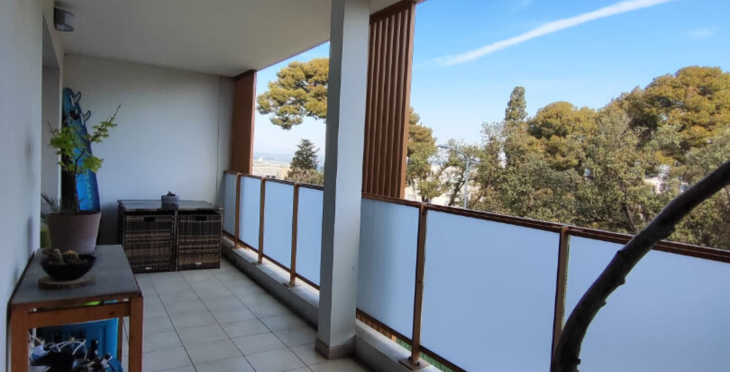 Appartement 71m2 , 3 pièces , dernier étage dans résidence moderne, grande terrasse — photo 1