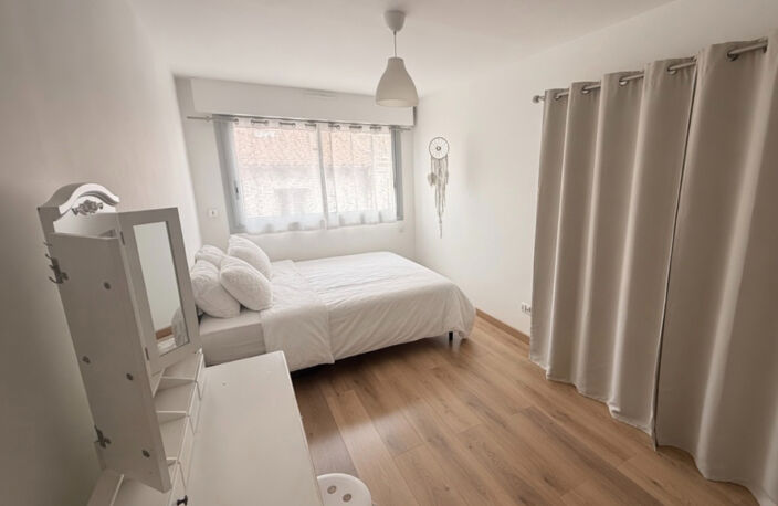Appartement Proche centre ville Terrasse Ascenseur Sete 4 pièce(s) 71 m2 — photo 4