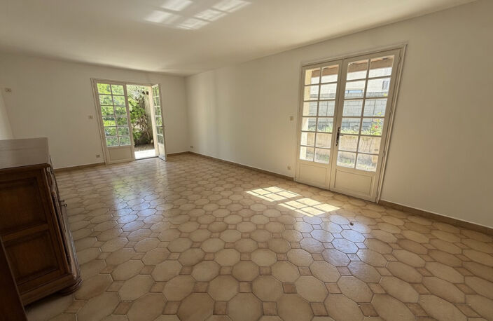 Villa Frontignan à La Peyrade 5 pièce(s) 125 m2 sur parcelle piscinable de  483 m2 avec garage — photo 4