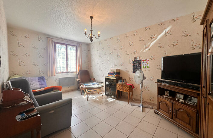 Aubigny Sur Nere Pavillon de plain-pied 109 m² Véranda Garage Terrain clos de 633 m² — photo 2