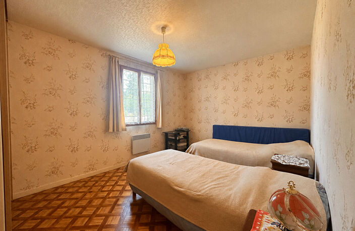 Aubigny Sur Nere Pavillon de plain-pied 109 m² Véranda Garage Terrain clos de 633 m² — photo 5