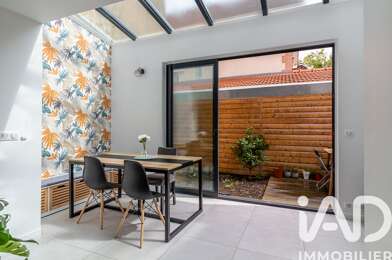 Maison 6 pièces 599000 €