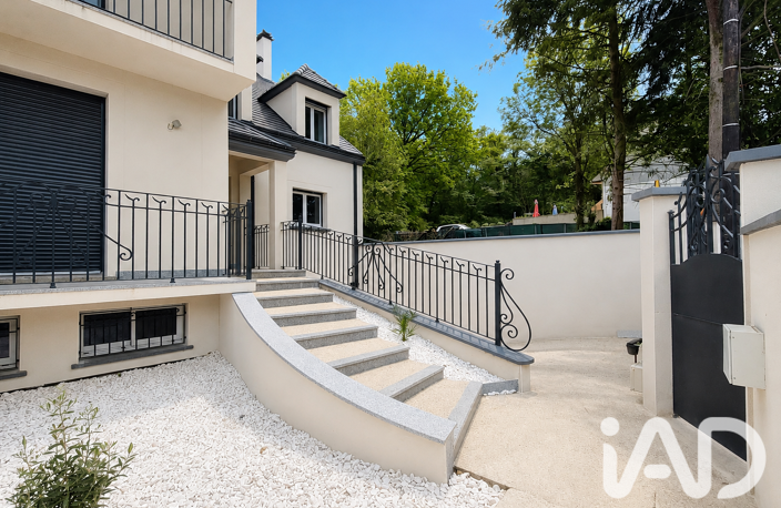 Vente Maison/villa 9 pièces — photo 2