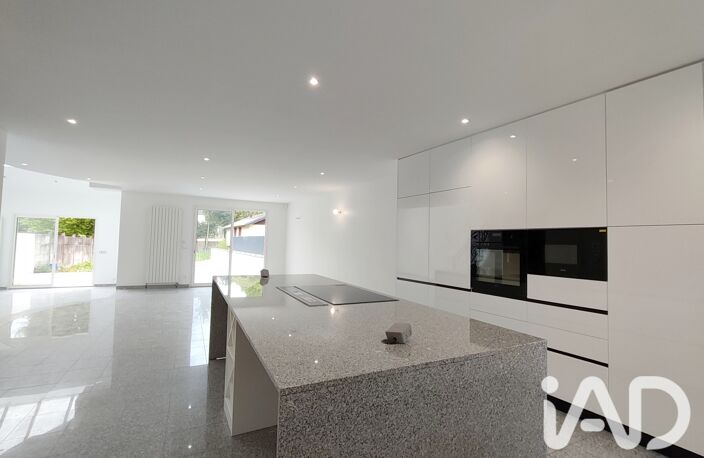 Vente Maison/villa 9 pièces — photo 3
