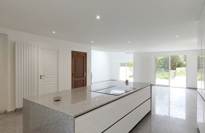 Vente Maison/villa 9 pièces — photo 4