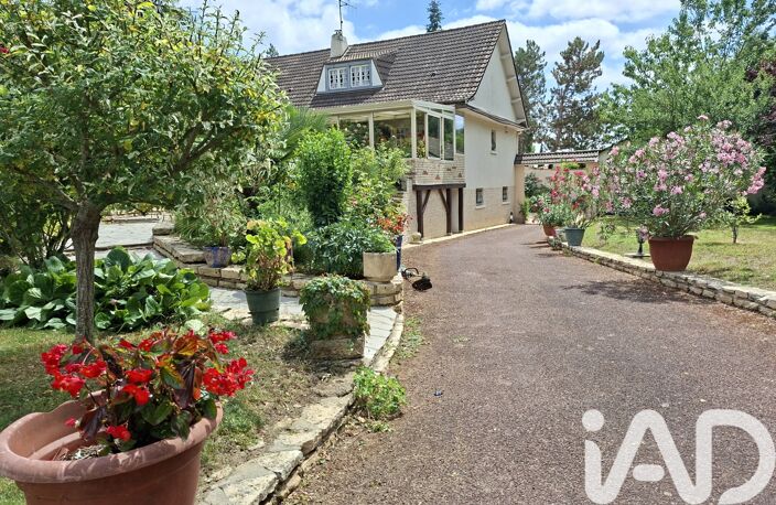 Vente Maison traditionnelle 9 pièces — photo 2
