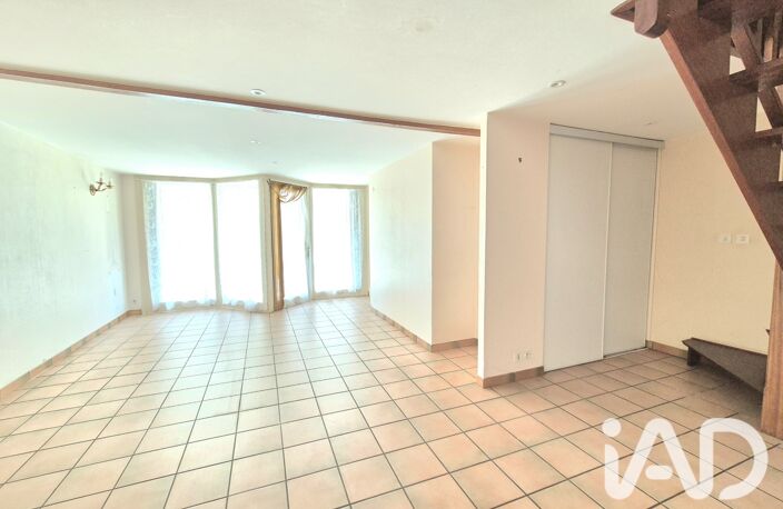 Vente Maison de ville 4 pièces — photo 2