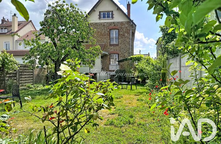 Vente Maison/villa 6 pièces — photo 2