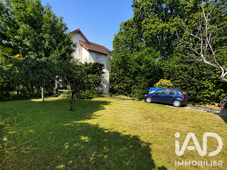 Vente Maison/villa 8 pièces — photo 1