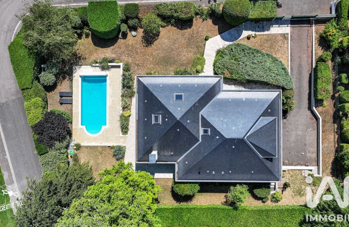 Vente Maison/villa 10 pièces — photo 2