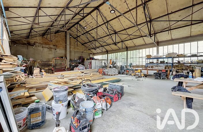 Vente Boutique/Local commercial 676 m&sup2; — photo 2