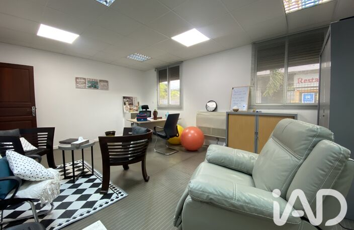 Vente Boutique/Local commercial 101 m&sup2; — photo 2