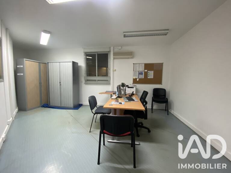Vente Boutique/Local commercial 81 m&sup2; — photo 1